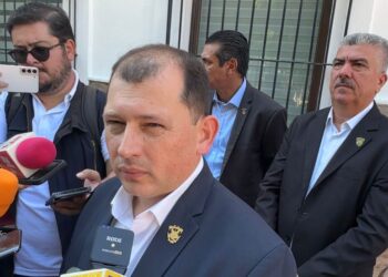 Juez separa del cargo de manera temporal a Robespierre Lizárraga Otero