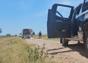 Localizan a un hombre asesinado a balazos en la Maxipista