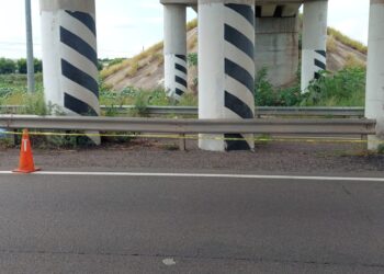 Localizan a un hombre asesinado a balazos en la carretera Culiacán-Eldorado