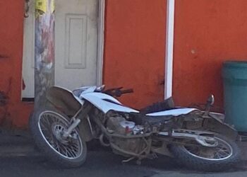 Asesinan a joven motociclista frente a una taquería en Barrancos