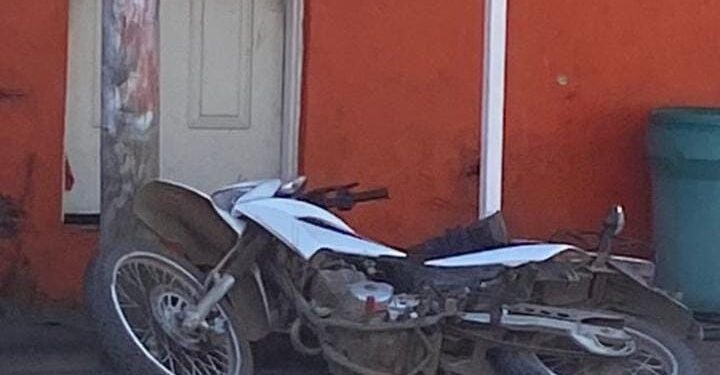 Asesinan a joven motociclista frente a una taquería en Barrancos