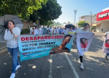 Al grito de ¡No queremos guerra, queremos paz!, colectivos de búsqueda marchan por Culiacán