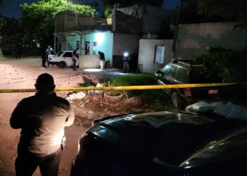 Ejecutan a balazos a dos jóvenes en la colonia Buenos Aires