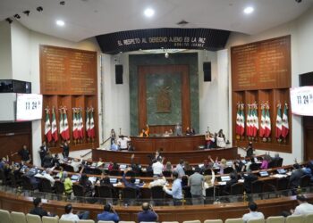 La diputada Almendra E. Negrete Sánchez solicita licencia para separarse del cargo