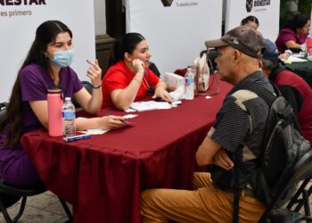 Feria del Bienestar registra extraordinaria afluencia y demanda de servicios de salud