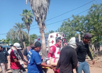 Derrumbe deja sepultado a un trabajador en San Lorenzo y su compañeros logra sacarlo con vida