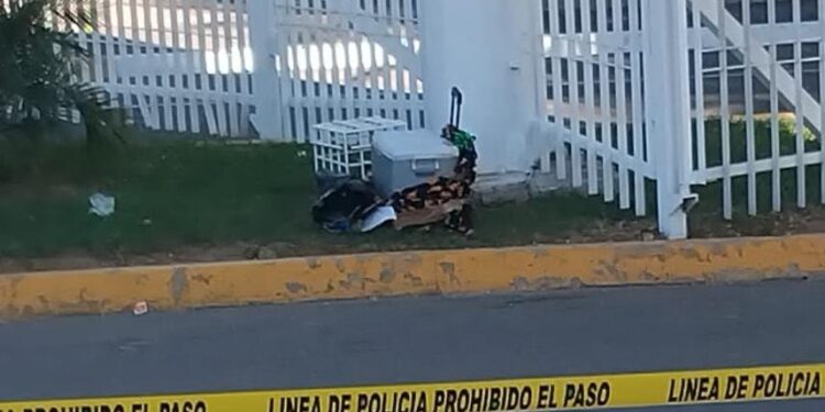 Abandonada una maleta con restos humanos en la entrada del Parque Culiacán 87