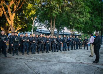 Culiacán refuerza la seguridad con entrega de armas de cargo a elementos de Tránsito y Policía Municipal