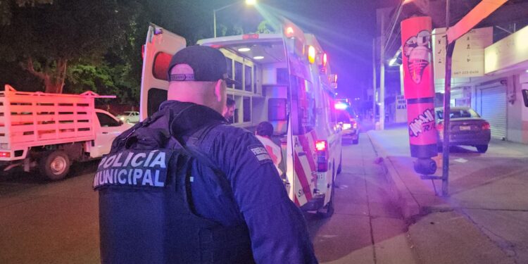 Acribillan a balazos a una mujer frente a una casa de citas en el centro de Culiacán
