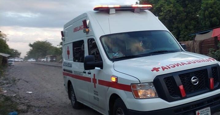 Hallan adulto golpeado a un costado de las vías del Ferrocarril