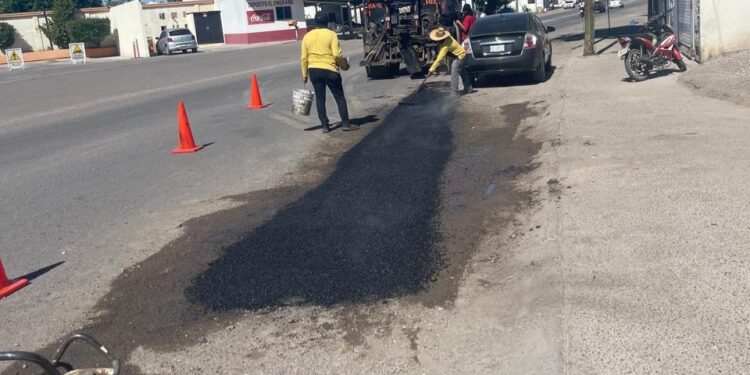 Gobierno del Estado inició con la rehabilitación de calles de Eldorado: SOP