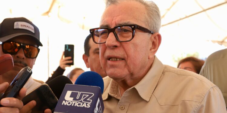 Respeto el acuerdo del Instituto Electoral, pero solicitaré que se aplique la revocación de mandato: Rocha Moya