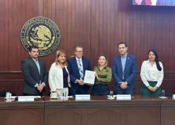 Secretario General entrega al Congreso del Estado el Tercer Informe de Gobierno de Rubén Rocha Moya