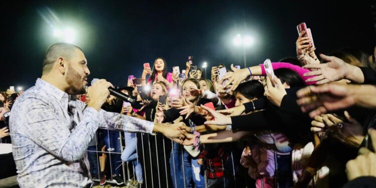 Con la presentación estelar del ‘Komander’ dan inicio los festejos por el 419 aniversario de la fundación de Badiraguato