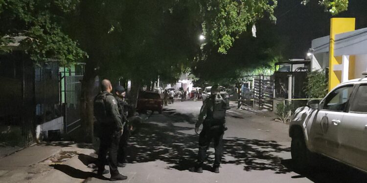 Sicarios en motocicleta asesinan a vecino de Villa Bonita frente a una “jugada”