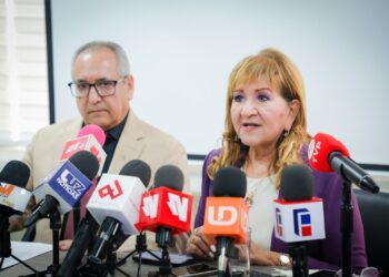 Senadores y diputados acudirán al informe de Rocha ante Congreso