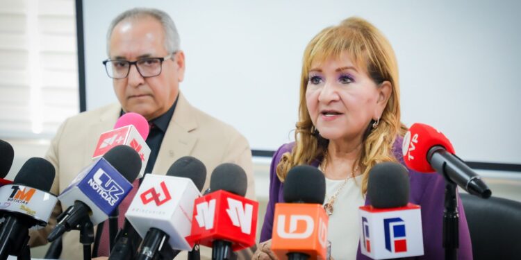 Senadores y diputados acudirán al informe de Rocha ante Congreso