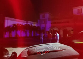 Queman y atacan a balazos oficinas de un Motel al sur de Culiacán