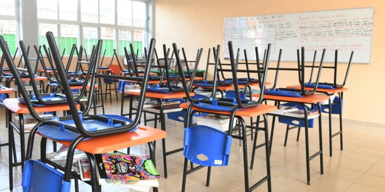 Hoy salen de vacaciones 573 mil niñas, niños y adolescentes de Nivel Básico