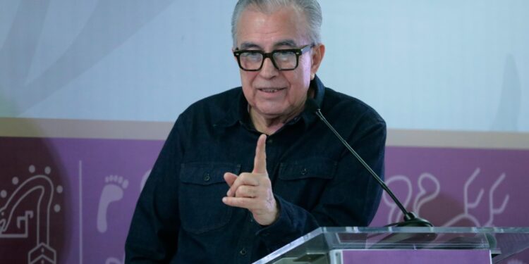 Rocha asegura que no forma parte de negociaciones para dar salida a asunto legal de la UAS