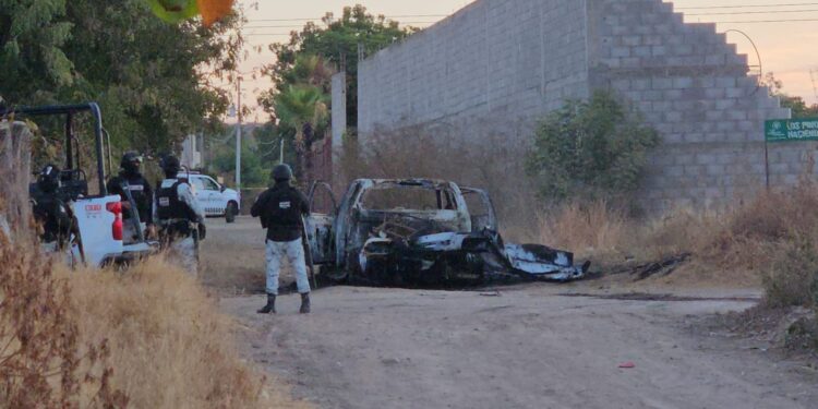 Explota “cochebomba” en la Limita de Itaje