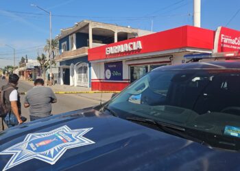 Asesinan a un hombre en la colonia CNOP frente a una farmacia