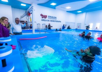 Inaugura el gobernador Rocha el tanque terapéutico más grande del país