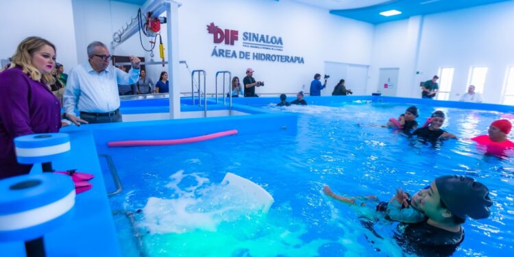 Inaugura el gobernador Rocha el tanque terapéutico más grande del país