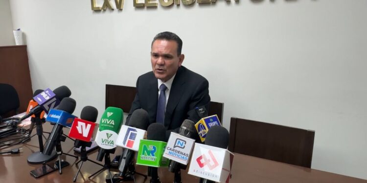 “Al secretario de Seguridad le ha quedado grande el cargo”, afirmó Sergio Torres