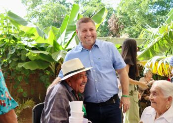 “En mi gobierno siempre tendrán espacios de recreación”: Alcalde de Badiraguato convive con adultos mayores