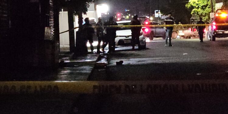 Atentado en La Lázaro Cárdenas deja un menor muerto, una jovencita con quemaduras y heridas de balas y joven también baleado