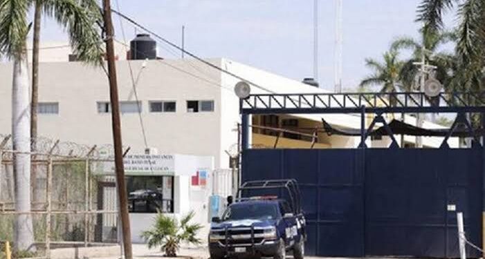 Mérida Sánchez asegura que hoy será despedido al menos un jefe del penal de Culiacán