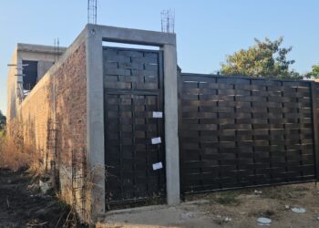 FGR Catean dos inmuebles y aseguran armas largas y cortas, drogas y animales exóticos