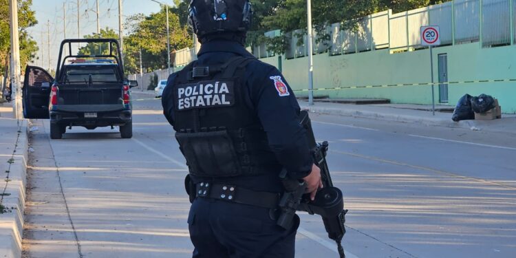 Asesinan a balazos a joven frente al Cobaes 24