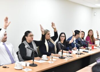 Comisiones Unidas modifican dictamen que reforma la Constitución estatal en materia de igualdad de género en Sinaloa