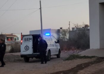 Hallan a joven asesinado a balazos en Urbi Villas del Robles