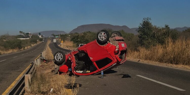 Joven resulta herido en volcadura sobre la Internacional México 15 en Costa Rica