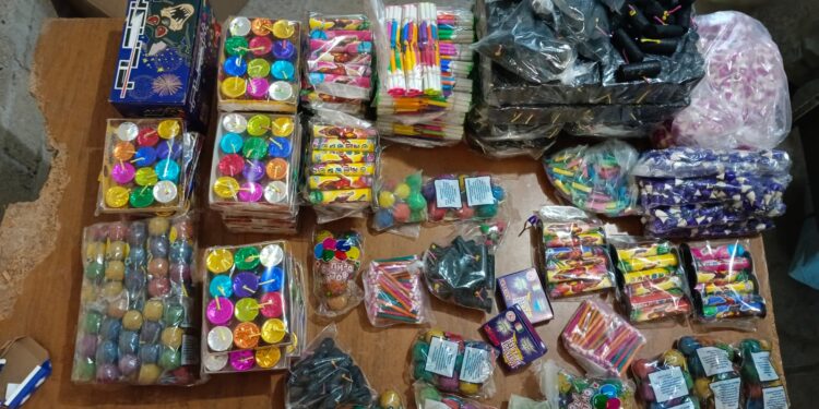 Decomisan 30 kilos de pirotecnia en el municipio de Escuinapa