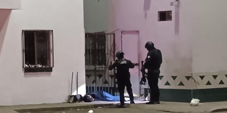 Asesinan a un joven en una gasolinera del sur de Culiacán