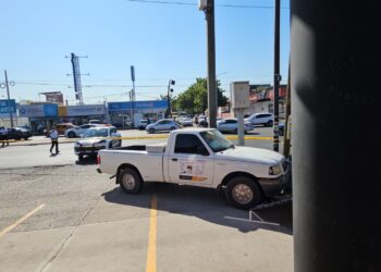 Intento de despojó de camioneta provoca choques y balacera en la colonia Miguel Hidalgo