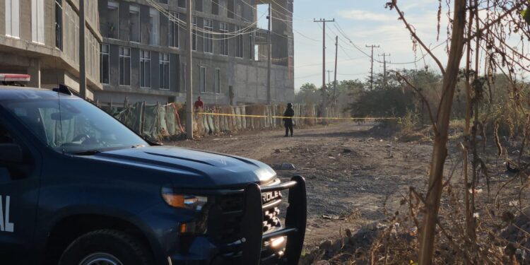 Hallan asesinado a balazos a un hombre desconocido en Punta Azul