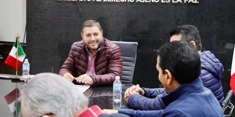 Alcalde de Badiraguato busca fortalecer la economía del municipio; sostiene reunión con titular de Icatsin