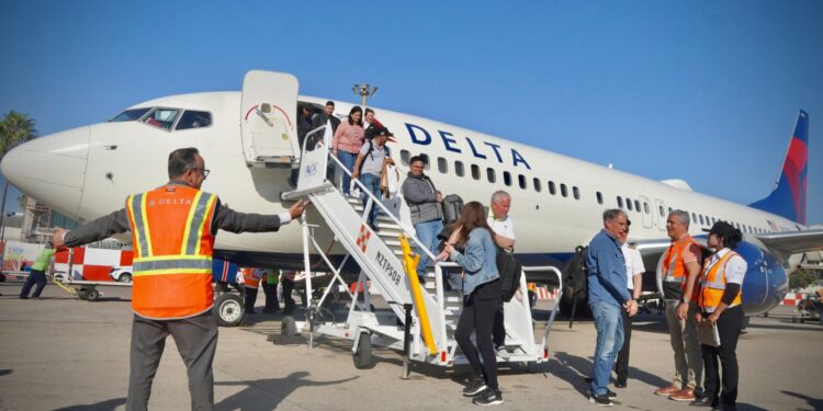 Aeropuerto de Mazatlán incrementa el flujo de pasajeros