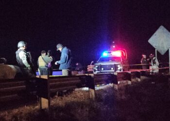 Hallan a un hombre y una mujer ejecutados con armas de alto poder