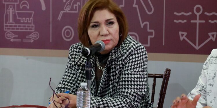 Gobierno del Estado adquiere cartera vencida para beneficiar con viviendas a familias