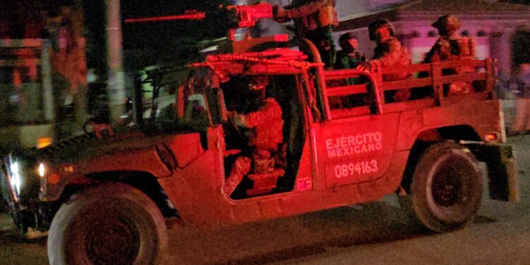 Grupo armado “levanta” de su casa a un vecino de Villa Bonita