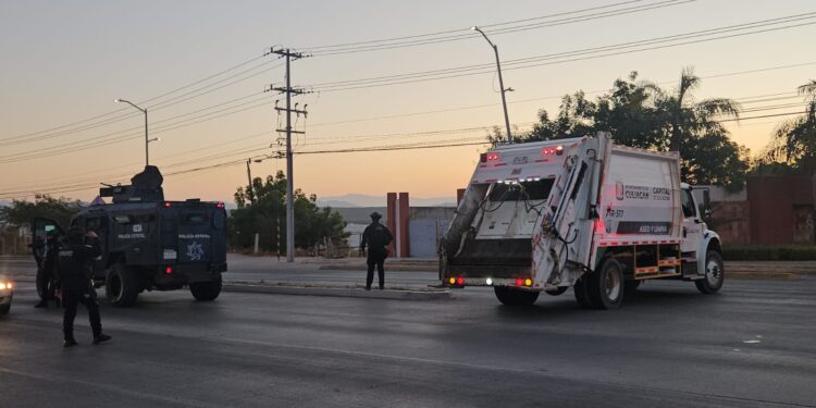 Se registra un segundo día de robo de camiones de basura y bloqueos de vialidades en Culiacán