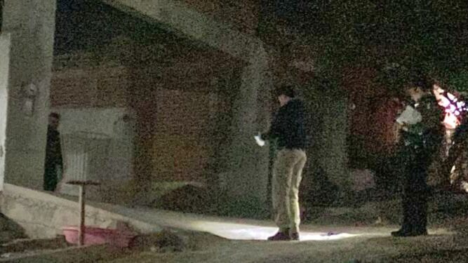 Aseguran durante cateo un vehículo y municiones en Culiacán