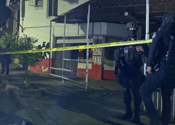Ejecutan a balazos al encargado de expendio de Tecate en Cañadas