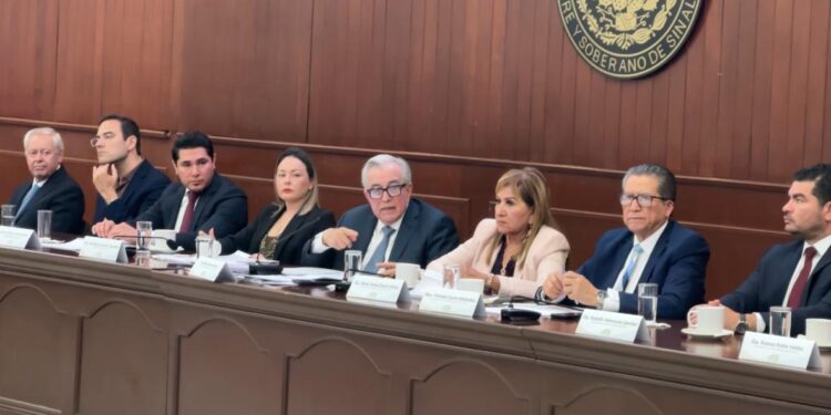 Rocha presenta solicitud de préstamo a Congreso por más de 2 mil mdp para obras